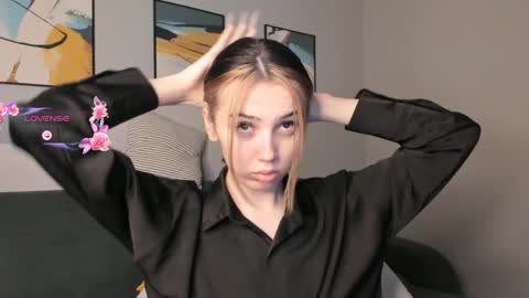 Snapshot of rexannebulson chatting on December 2024 01:24:02 AM Elin online show from December 2024 01:24:02 AM