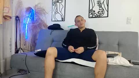 Snapshot of rey_masterhot chatting on March 2026 09:29:01 PM reymasterhot online show from March 2026 09:29:01 PM