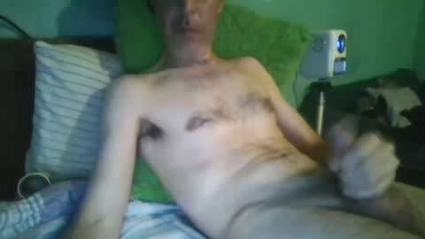 reyes_albert2006 online show from October 2025 03:10:02 PM