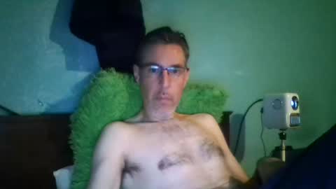 reyes_albert2006 online show from March 2026 04:17:02 AM