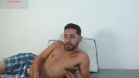 REY PABLO Independent online show from November 2025 10:14:02 PM