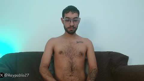 Snapshot of reypablo1 chatting on March 2026 10:33:01 PM REY PABLO Independent online show from March 2026 10:33:01 PM