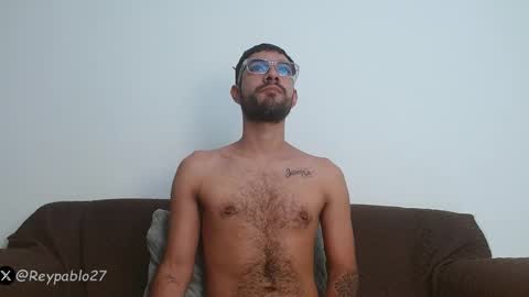 Snapshot of reypablo1 chatting on April 2026 10:40:02 PM REY PABLO Independent online show from April 2026 10:40:02 PM