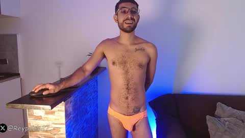 Snapshot of reypablo1 chatting on April 2026 10:51:02 PM REY PABLO Independent online show from April 2026 10:51:02 PM