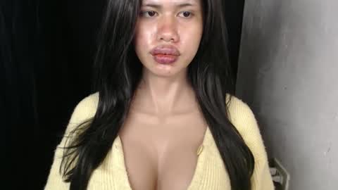 Snapshot of rhealyn_fuck chatting on February 2026 10:11:02 AM Lyn online show from February 2026 10:11:02 AM