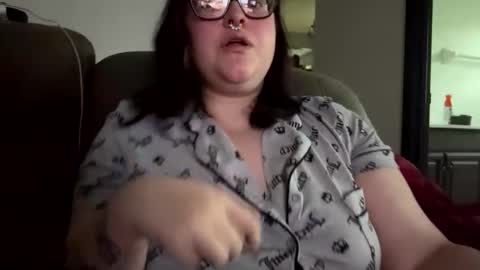 riah_babbie online show from May 2026 12:10:02 PM