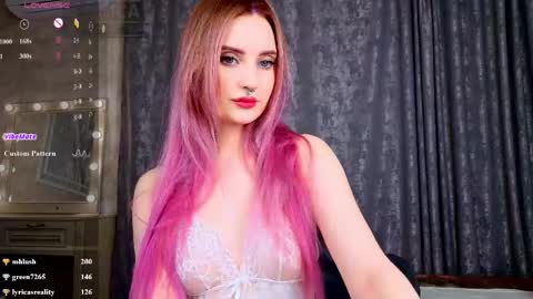 Ria Woods online show from April 2026 10:03:01 PM