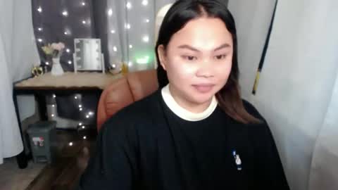 Snapshot of ricahotasain_05 chatting on March 2026 04:55:01 PM Rica online show from March 2026 04:55:01 PM
