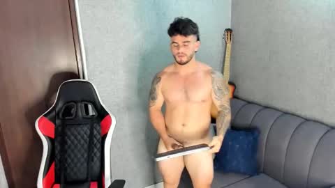 ricardogonzalez666 online show from October 2025 07:20:01 PM