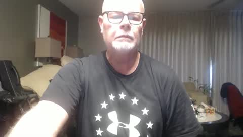 Snapshot of rich32937 chatting on March 2026 06:55:01 PM rich32937 online show from March 2026 06:55:01 PM