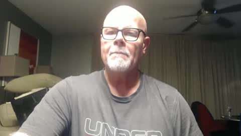 Snapshot of rich32937 chatting on April 2026 10:49:02 AM rich32937 online show from April 2026 10:49:02 AM