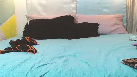 rich and kitty  online show from December 2025 06:38:01 PM