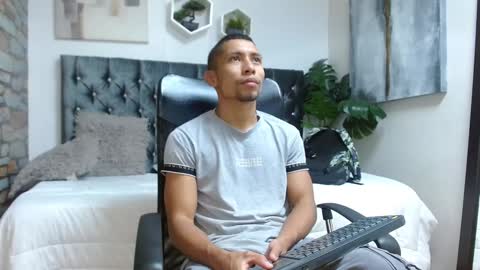 richar_voller online show from February 2025 11:21:01 AM