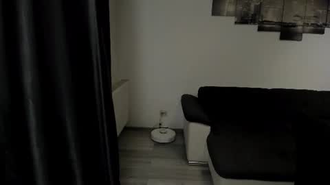 RichardDarell online show from July 2026 04:43:01 AM
