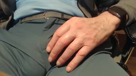 richarder7 online show from November 2025 05:12:02 PM