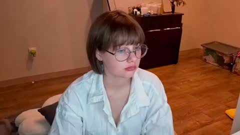 Luna online show from June 2026 07:02:02 PM