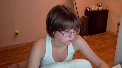 Luna online show from July 2026 06:54:02 PM
