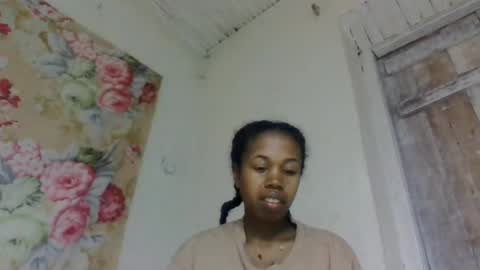 richimelaa online show from June 2026 03:35:01 AM