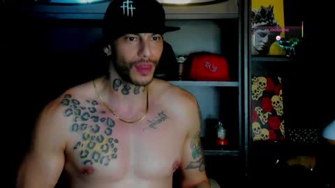 Snapshot of rickg_oficial chatting on October 2025 11:38:01 PM RICKG online show from October 2025 11:38:01 PM