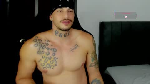 Snapshot of rickg_oficial chatting on May 2026 12:07:02 AM RICKG online show from May 2026 12:07:02 AM