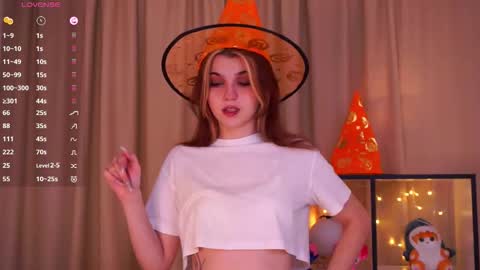 Sofia online show from October 2025 09:48:01 PM