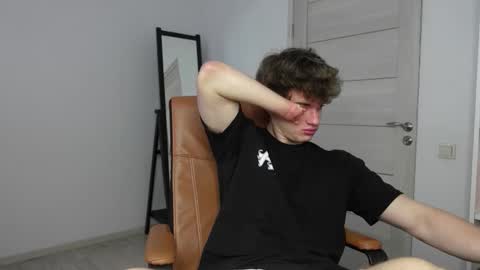 RICKY BECKO online show from October 2025 02:36:02 PM