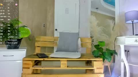 RicoBrowm online show from June 2026 04:04:02 AM