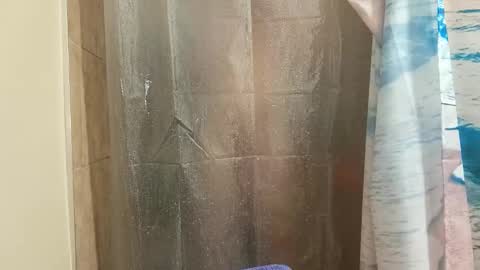 Snapshot of ridiculousness00 chatting on December 2024 11:07:02 PM bwc daddy online show from December 2024 11:07:02 PM