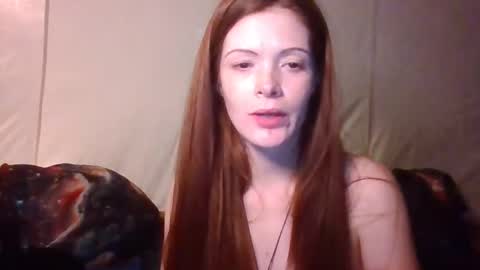 Snapshot of ridinghoodred chatting on January 2026 10:20:01 AM ridinghoodred online show from January 2026 10:20:01 AM