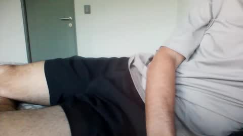 rielol23 online show from October 2025 10:54:02 PM