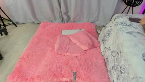 Sara online show from December 2024 10:06:02 AM