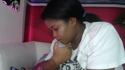 RIHANNA online show from February 2025 12:09:01 AM