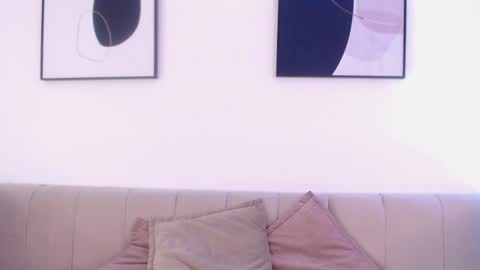 Riley online show from December 2024 08:40:01 PM