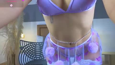 Snapshot of riley_sierra chatting on February 2025 12:28:01 PM Riley Sierra online show from February 2025 12:28:01 PM