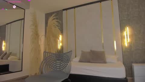 Snapshot of riley_sierra chatting on November 2025 01:01:02 PM Riley Sierra online show from November 2025 01:01:02 PM