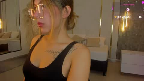 Riley Sierra online show from June 2026 01:23:01 PM