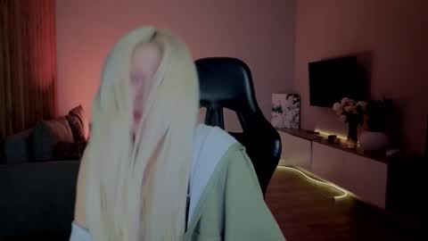 rileymee online show from January 2026 03:12:02 AM