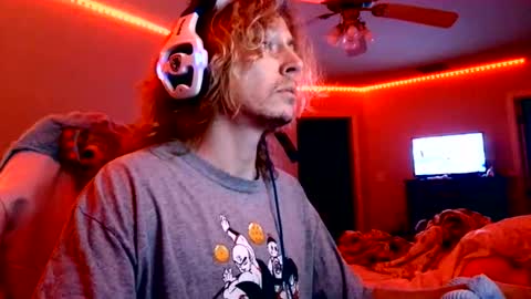 TheRealCatNoir online show from May 2026 07:47:02 AM