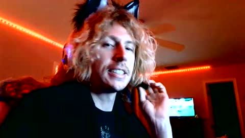 TheRealCatNoir online show from May 2026 08:21:02 AM