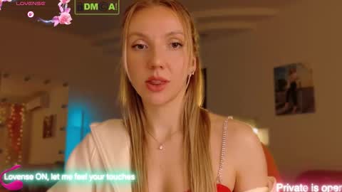 Rina Asty online show from December 2025 07:43:01 PM