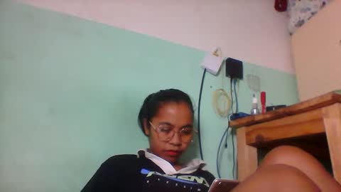 rinah856024 online show from May 2026 05:15:01 AM