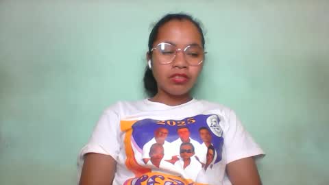 rinah856024 online show from May 2026 05:28:01 PM