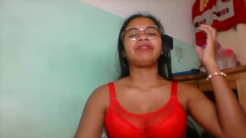 rinah856024 online show from May 2026 06:09:01 PM