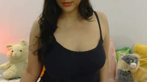 Riri online show from April 2026 06:08:02 PM