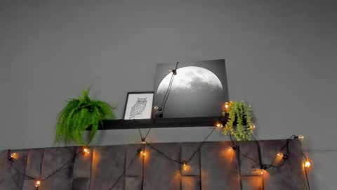 Snapshot of ririibrunette__ chatting on January 2026 07:50:02 PM RIRI online show from January 2026 07:50:02 PM