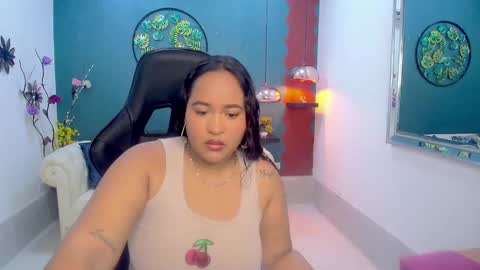 Snapshot of ririlennox chatting on October 2025 11:30:01 AM Rihanna online show from October 2025 11:30:01 AM