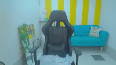 Snapshot of ririlennox chatting on October 2025 11:55:02 AM Rihanna online show from October 2025 11:55:02 AM