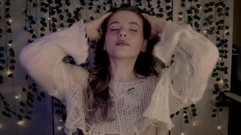 risha_laass online show from February 2025 05:15:01 PM