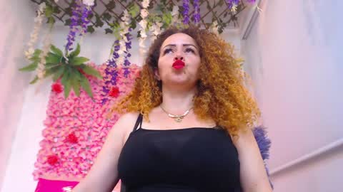 Risitos De Oro online show from May 2026 03:06:02 PM