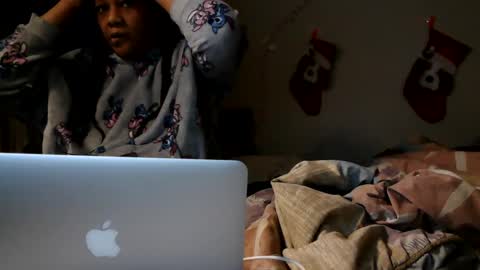 River Saint online show from January 2025 01:22:02 PM